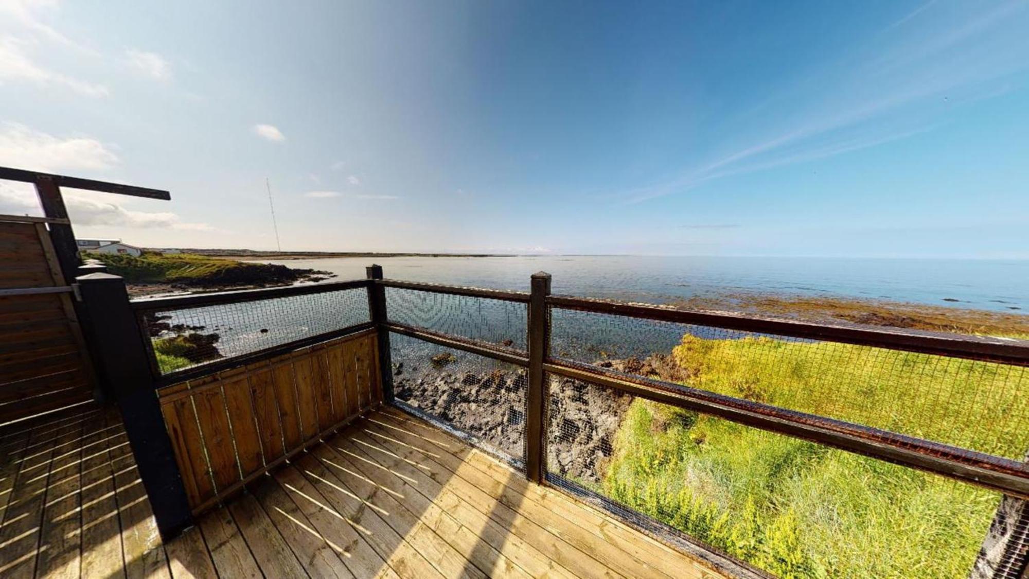 Kleifar: Ocean View Apartment Hellissandur Bagian luar foto