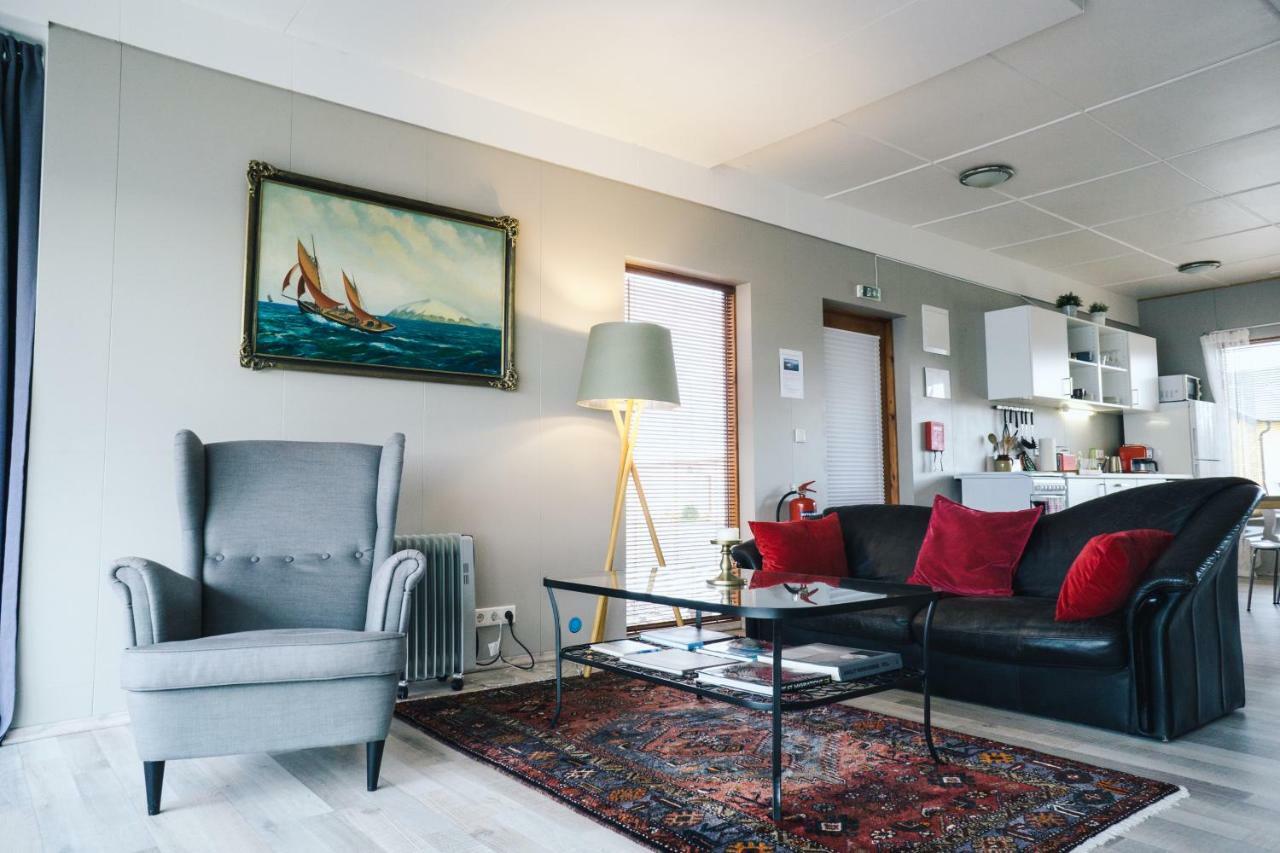 Kleifar: Ocean View Apartment Hellissandur Bagian luar foto